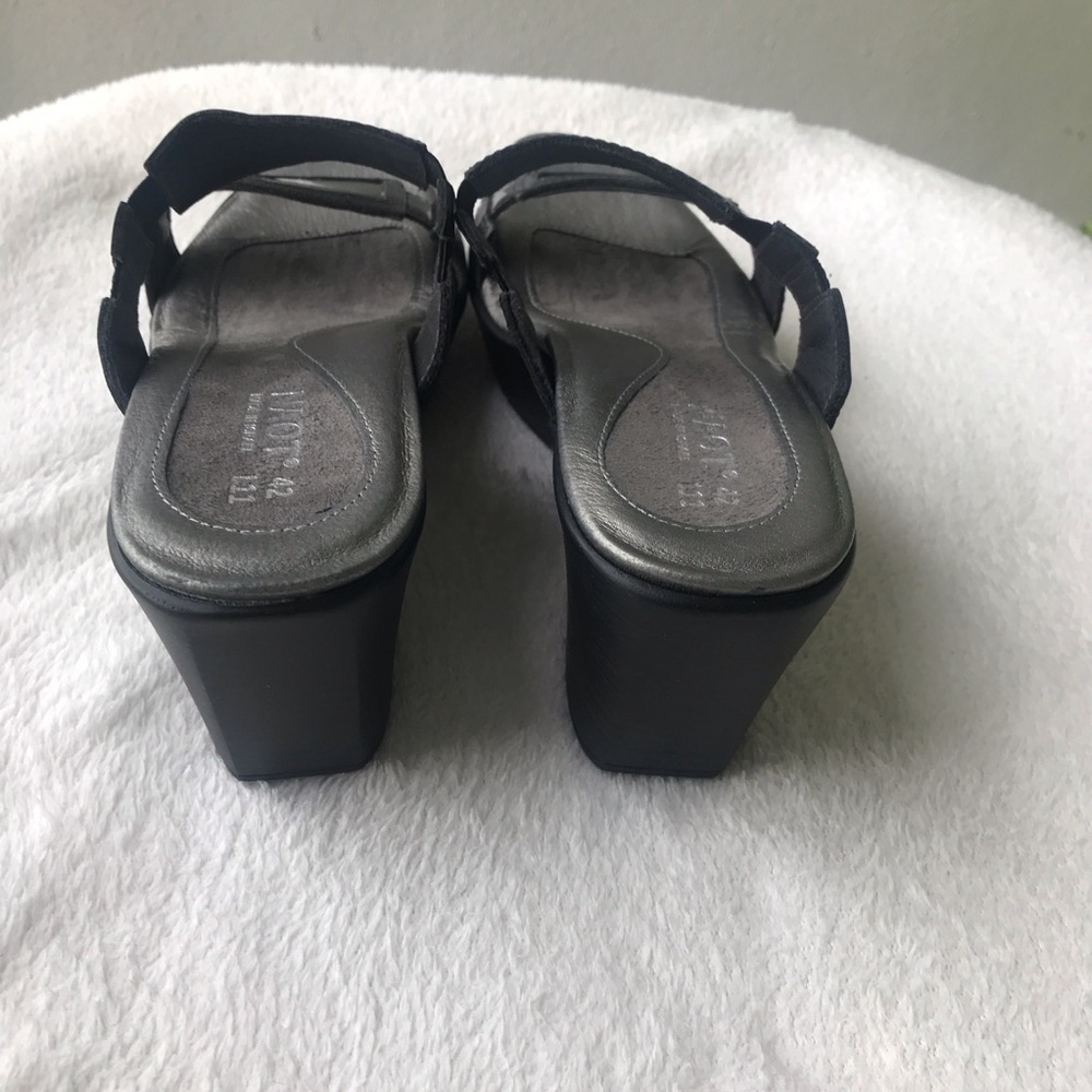 Naot Treasure Wedge Black Size 42 sandals top strap has stretch band - Picture 7 of 11